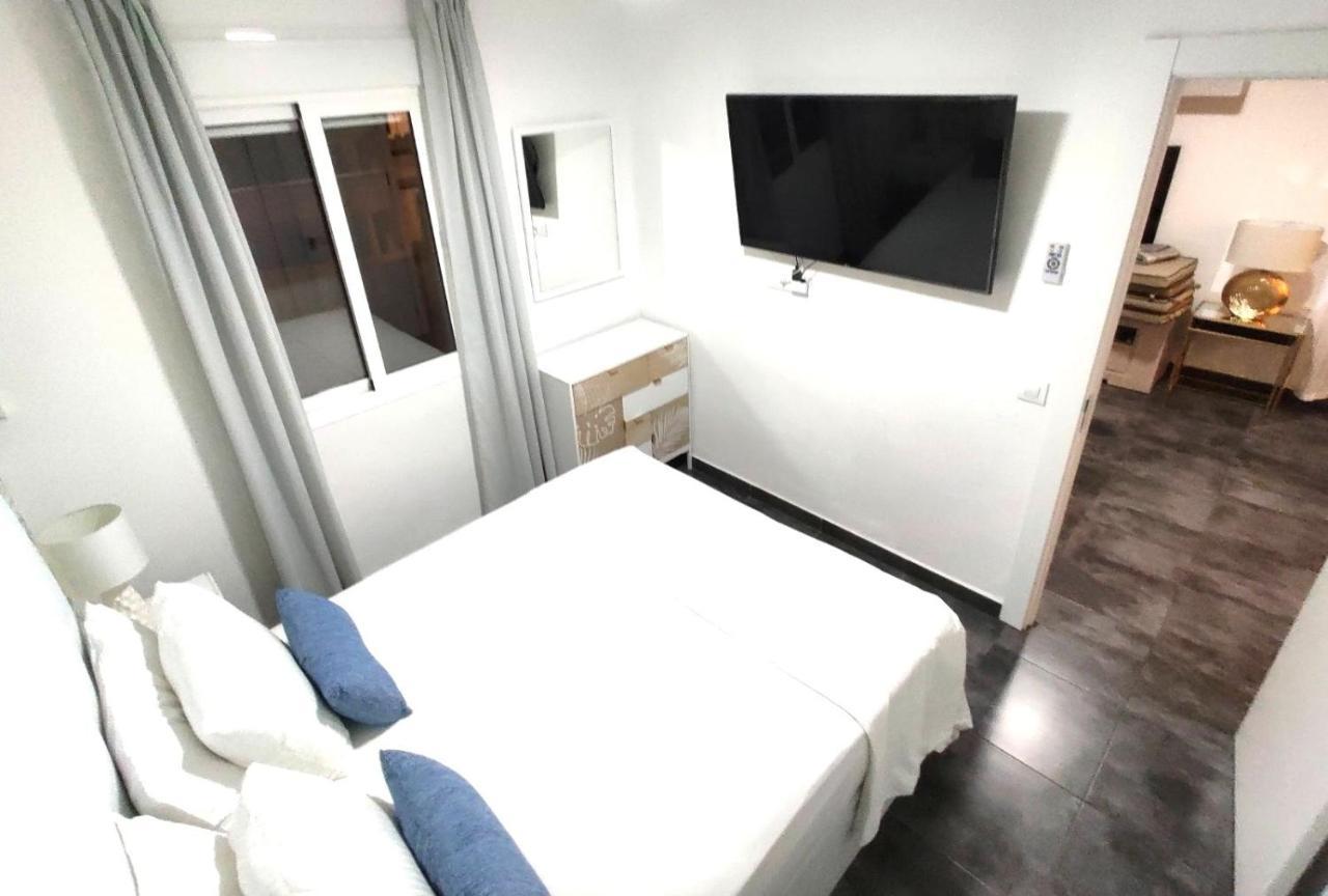 Benalbeach Lux, Jacuzzi, Beachfront - 432 Apartamento *